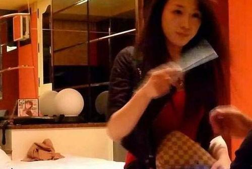 娱乐圈女艺人爆料事件视频,揭秘幕后真相与情感纠葛 第1张 娱乐圈女艺人爆料事件视频,揭秘幕后真相与情感纠葛 第1张